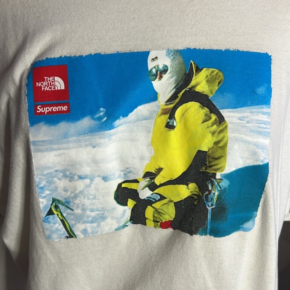 SUPREME X NORTHFACE authentic Mount Everest shirt - Picture 2 of 6